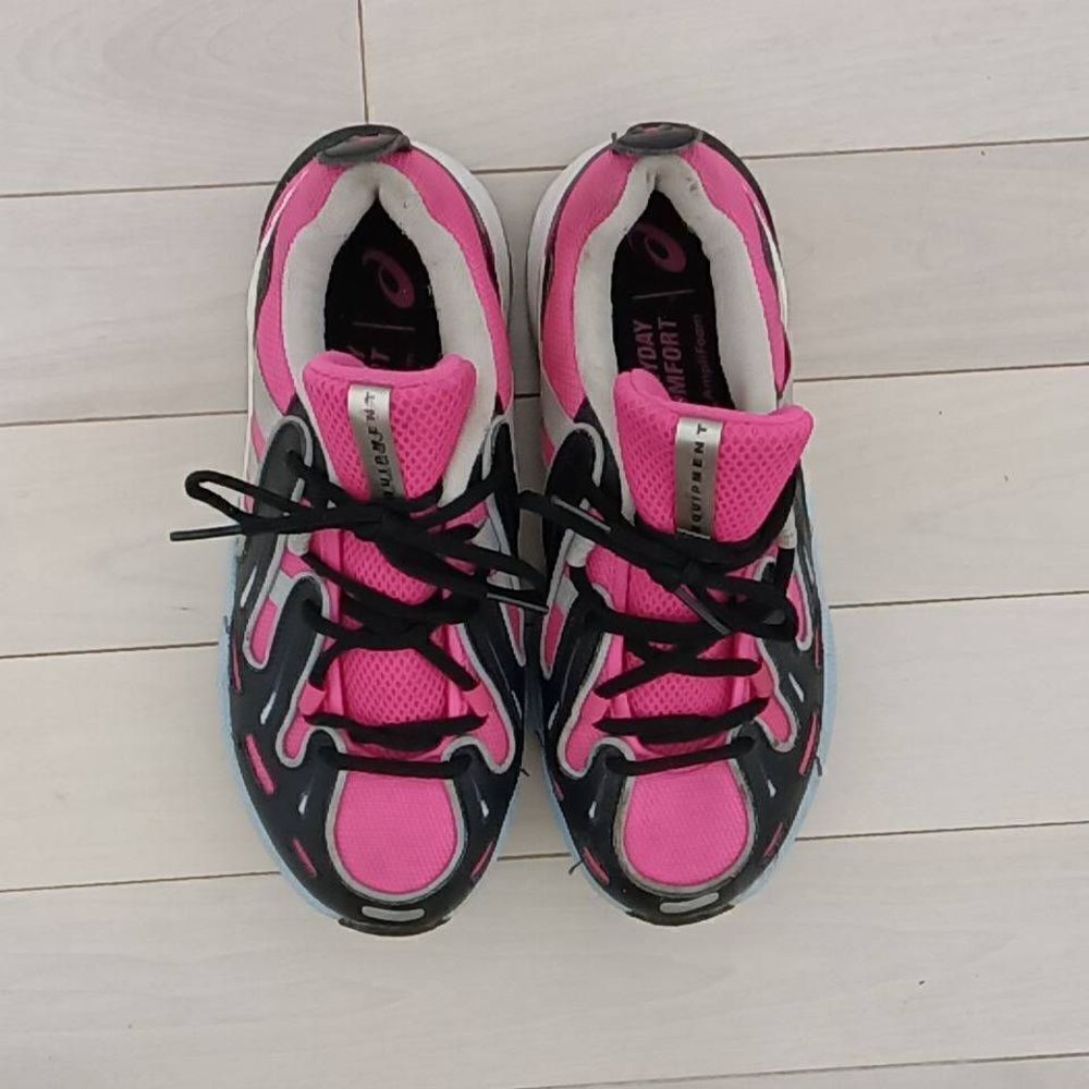 Adidas Originals Women's Eqt Gazelle Laceup Sneak… - image 2